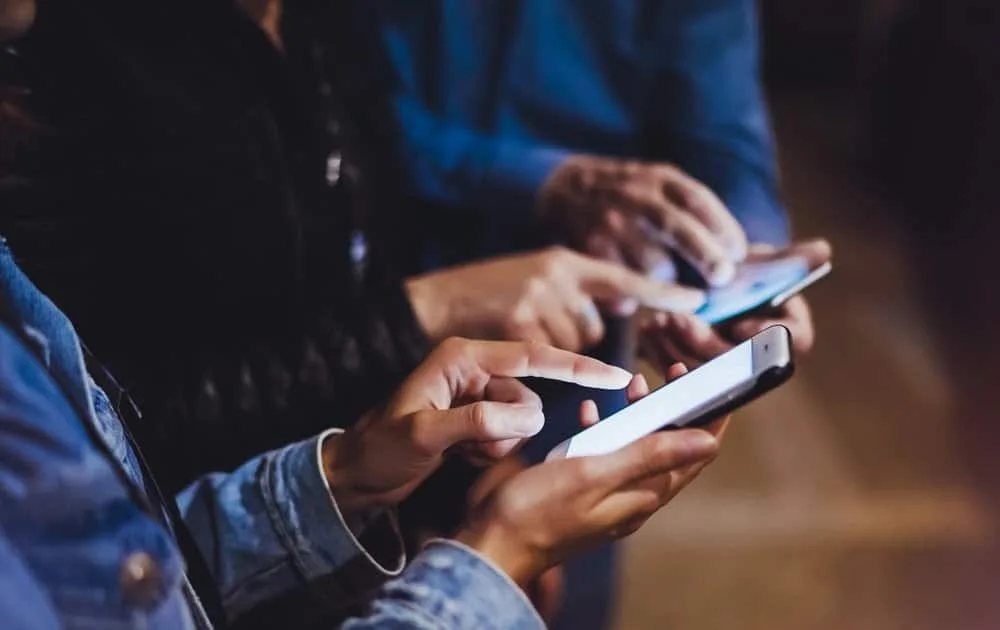 10-Group-Texting-Etiquette-Rules-Everyone-Should-Follow